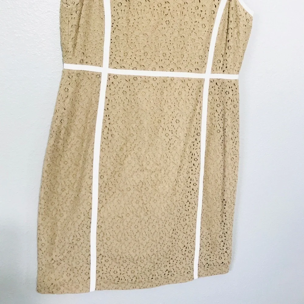 Michael Kors Floral Lace Tan/White Trim Sheath D91